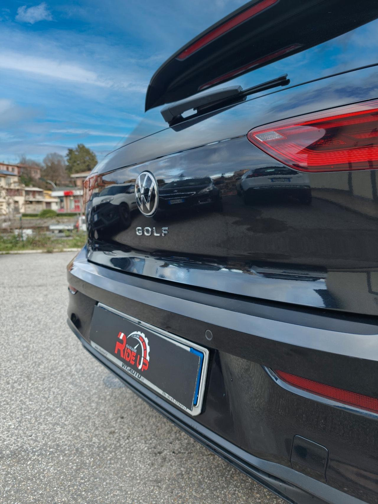 Volkswagen Golf 2.0 TDI 150 CV R-Line DSG