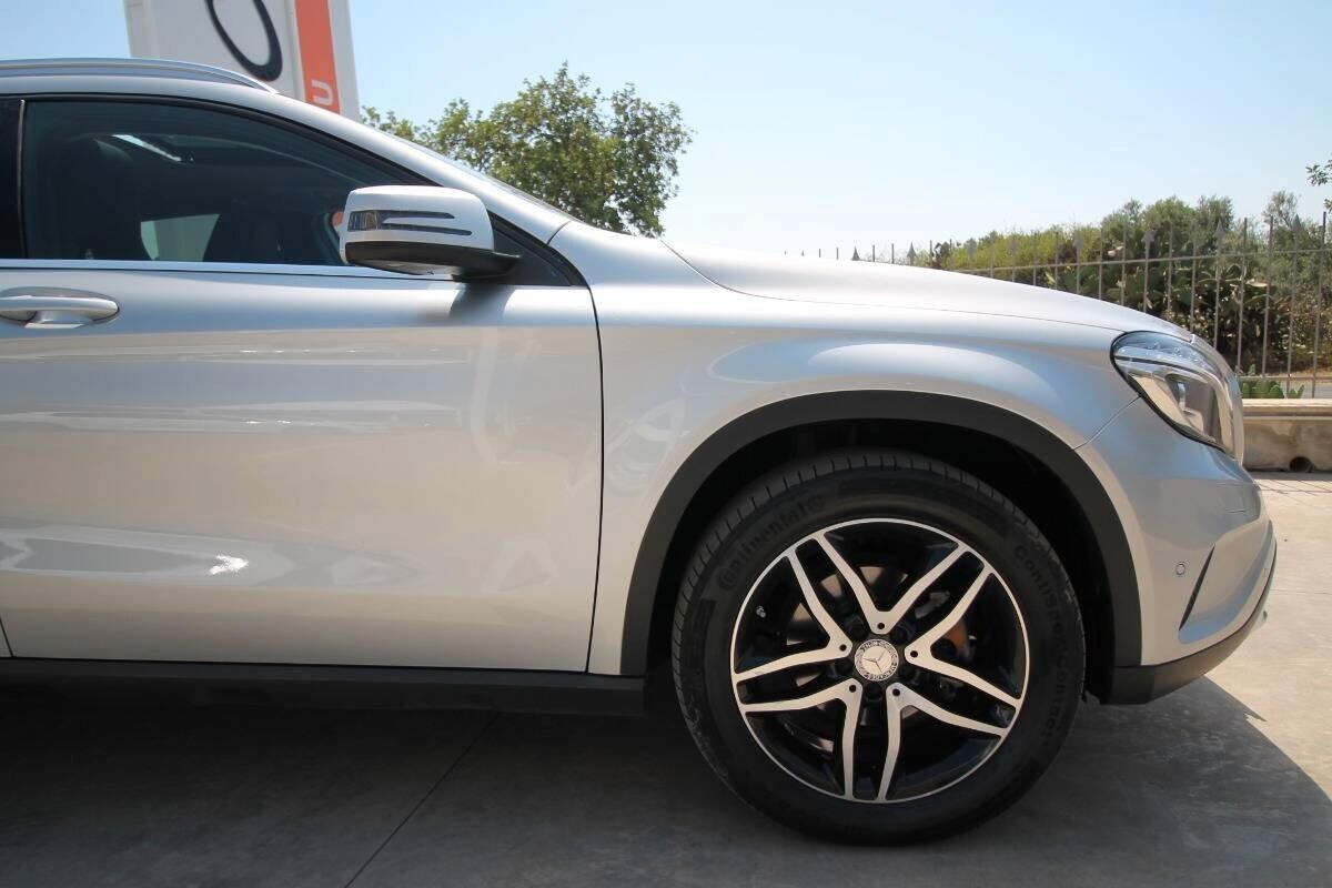 Mercedes GLA 200 d Automatic Sport | 2015