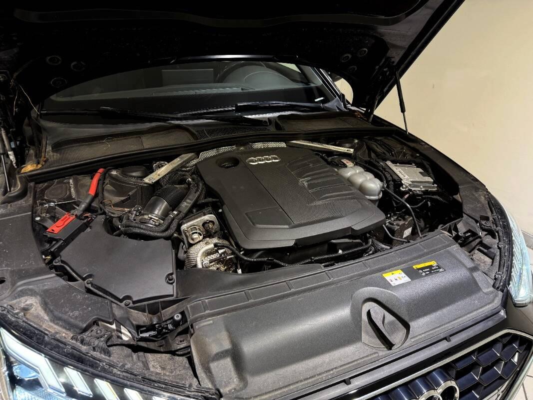 Audi A4 Avant 35 2.0 tdi mhev S line edition 163cv s-tronic
