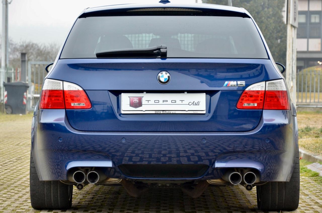 BMW M5 5.0 V10 TOURING 507cv, UFF ITALIANA, SERVICE BMW, INTERLAGOS BLAU, PERMUTE