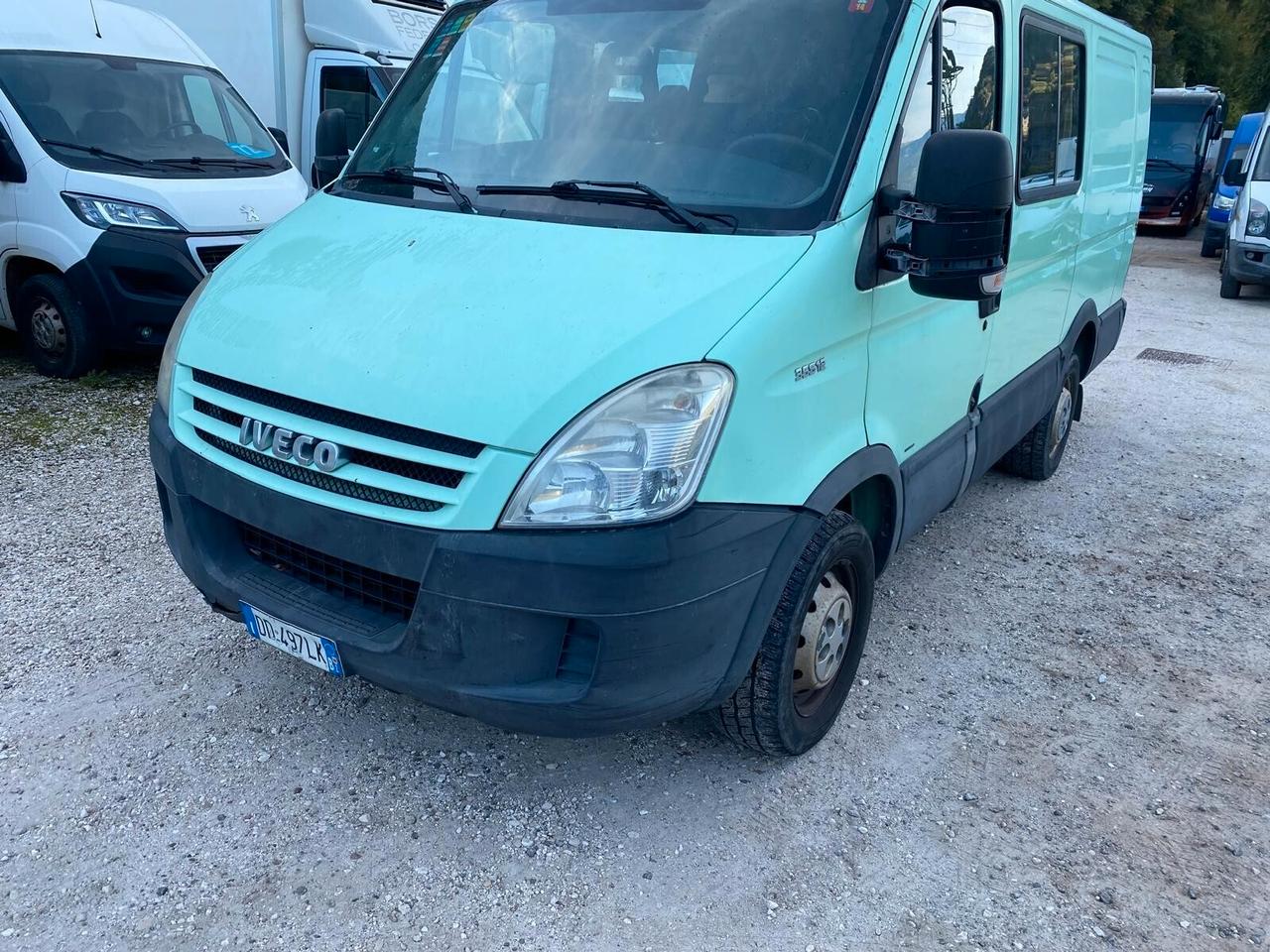 Furgone Iveco Daily 7 posti