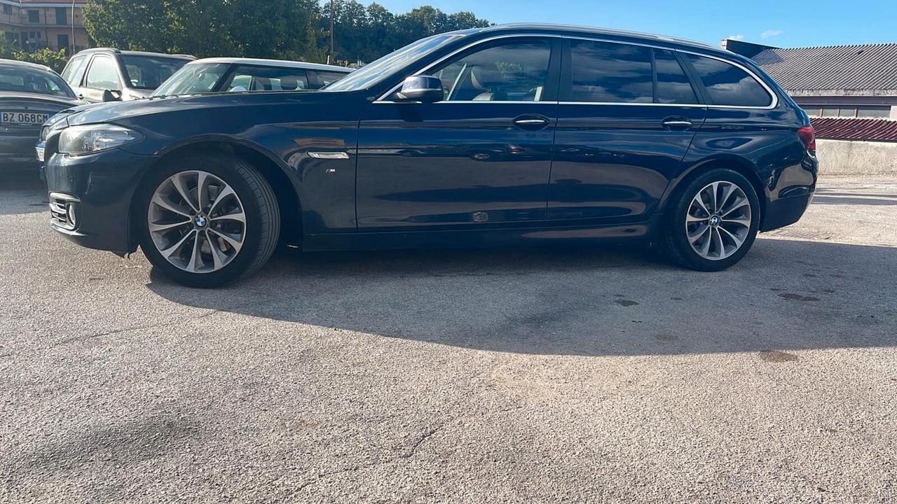 Bmw 525 525d xDrive Luxury