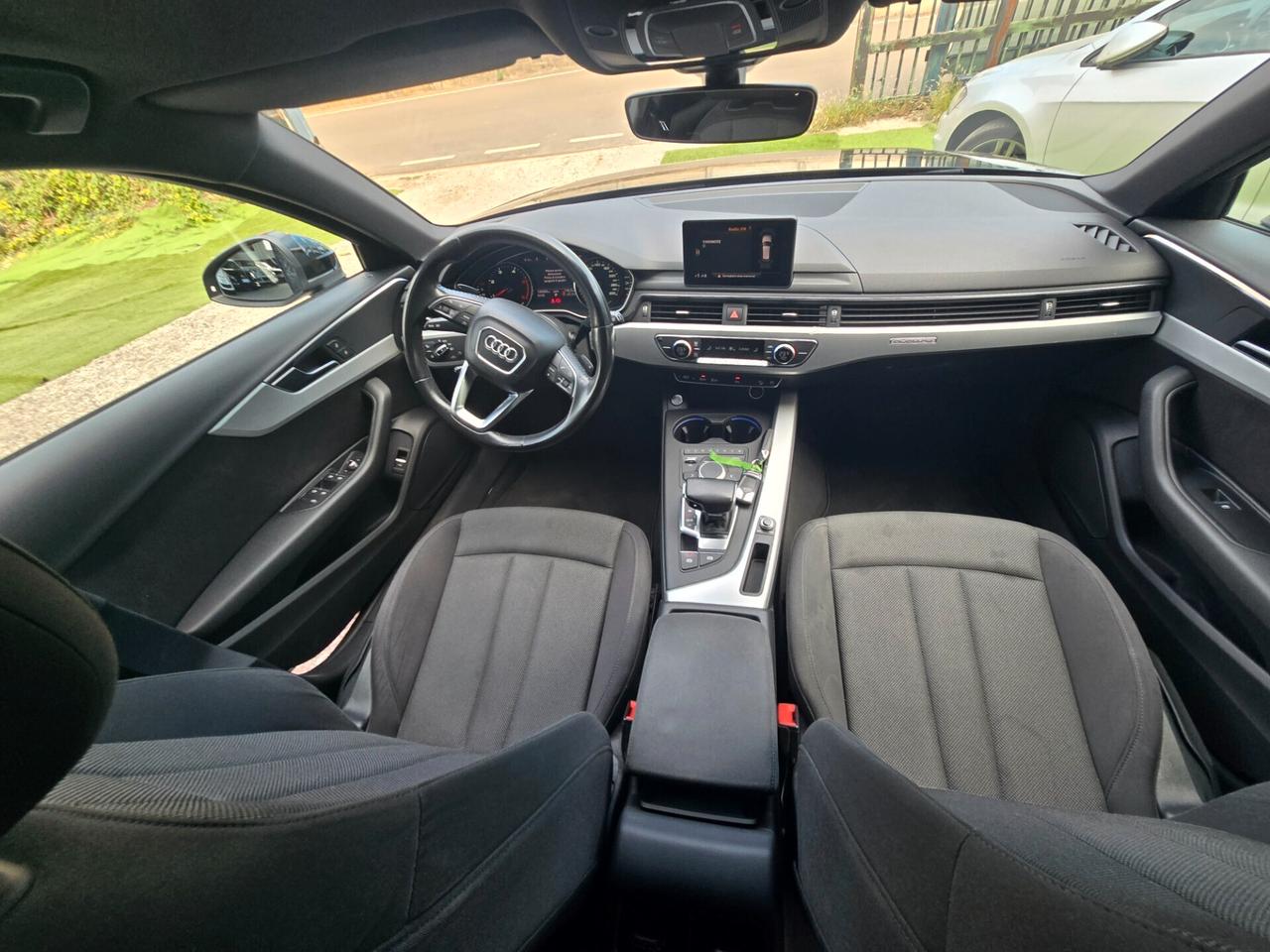Audi A4 allroad 2.0 TDI 190CV 149000KM-2016