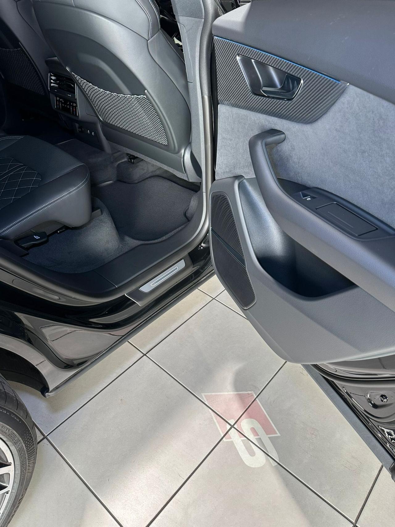 Audi Q8 SUV 50 TDI 286 CV quattro tiptronic S line edition IVA ESPOSTA