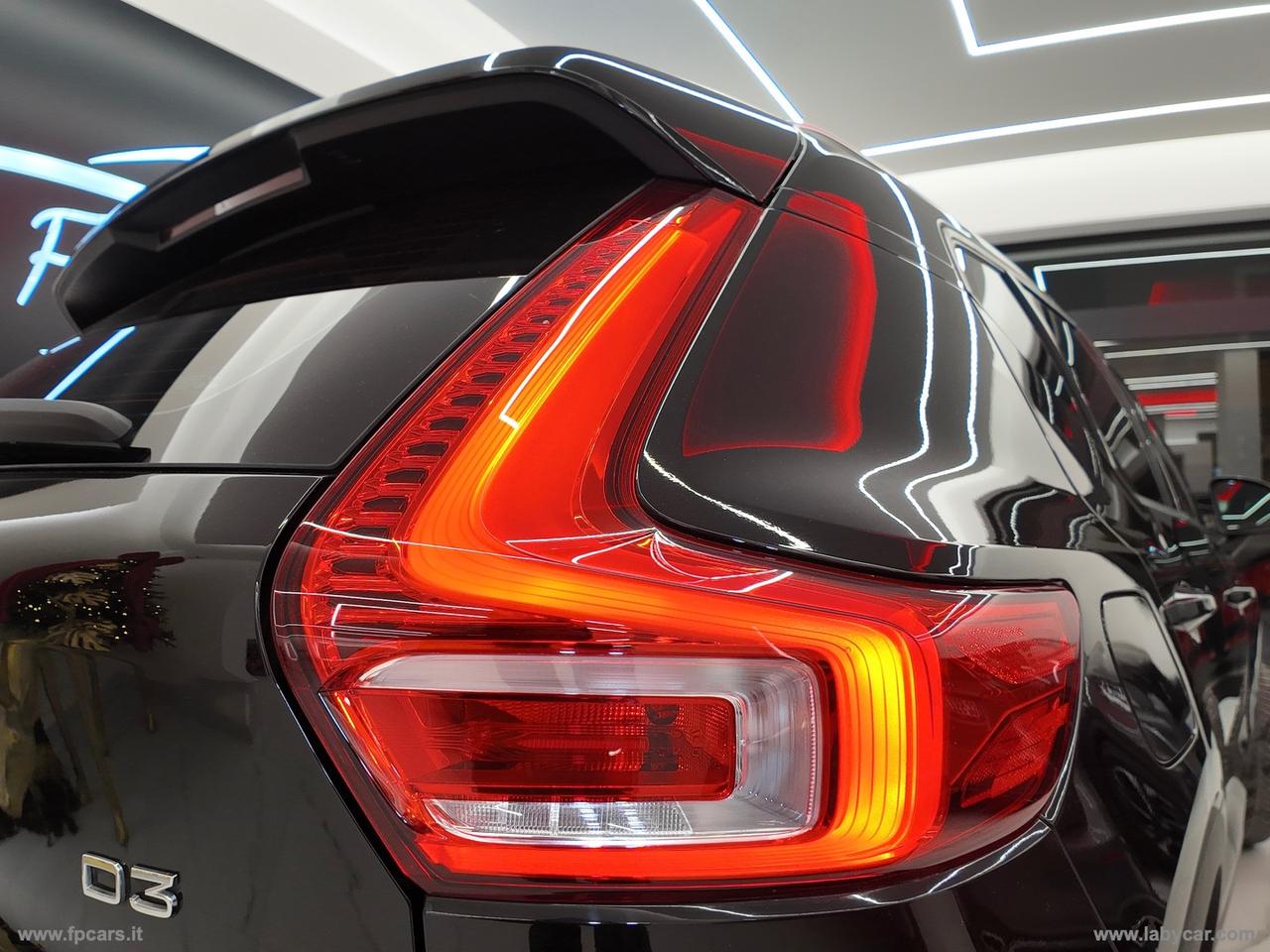 VOLVO XC40 D3 Geartronic Momentum Pro N1