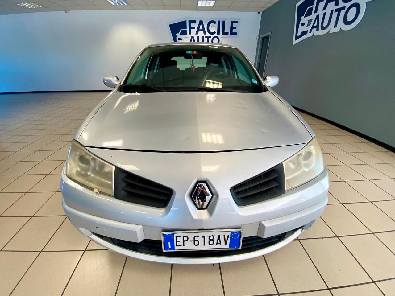 Renault Megane Mégane 1.5 dCi/105CV Grandtour Serie Speciale