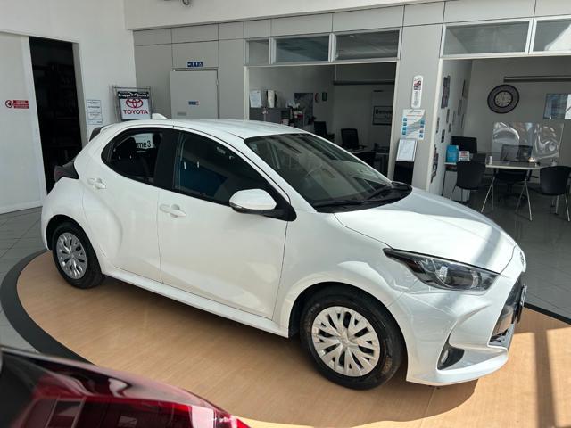 TOYOTA Yaris 1.0 5 porte Active