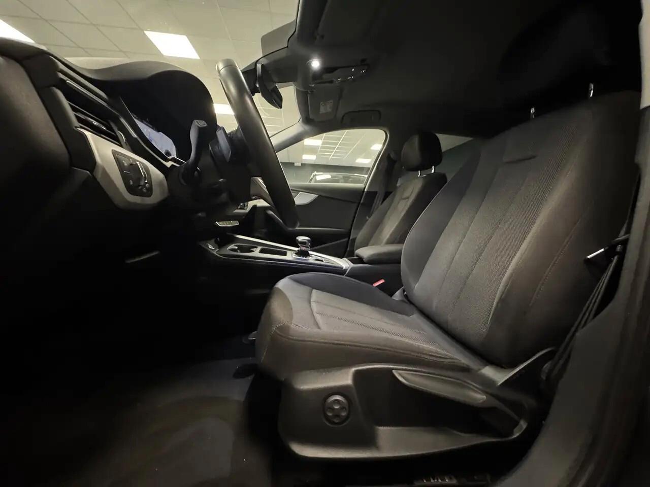 Audi A4 Avant 30 TDI/136 CV S tronic Business Advanced