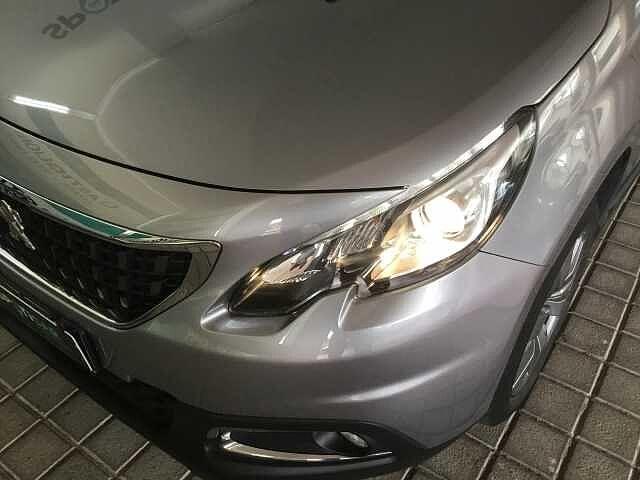 Peugeot 2008 Active 1.2 PureTech 82 cv - Usata