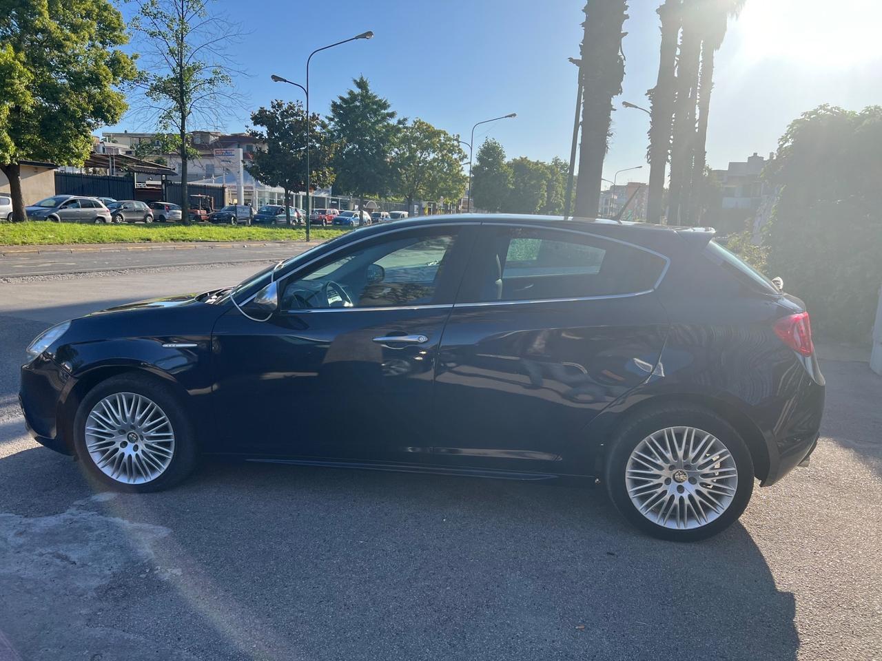 Alfa Romeo Giulietta 1.6 JTDm-2 105 CV Distinctive anno 2012