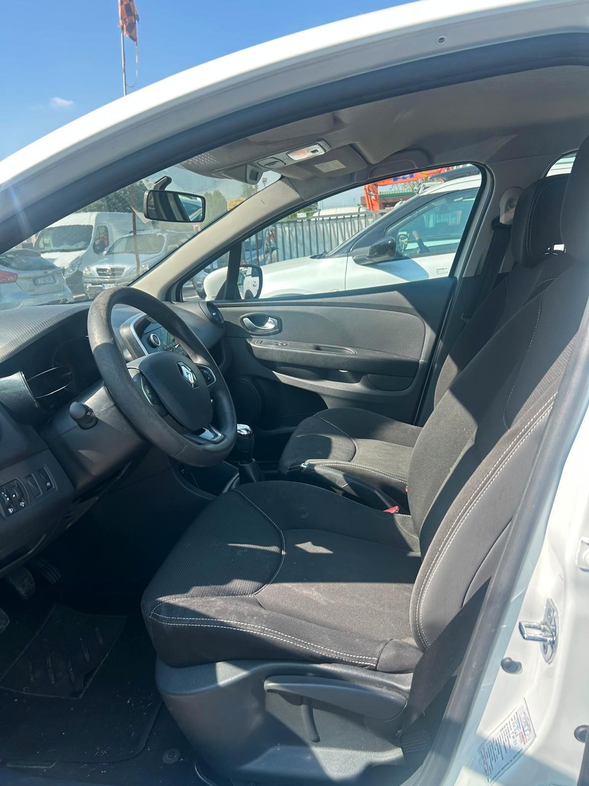 Renault Clio dCi 8V 75 CV Start&Stop 5 porte Energy Intens ok neo patentati