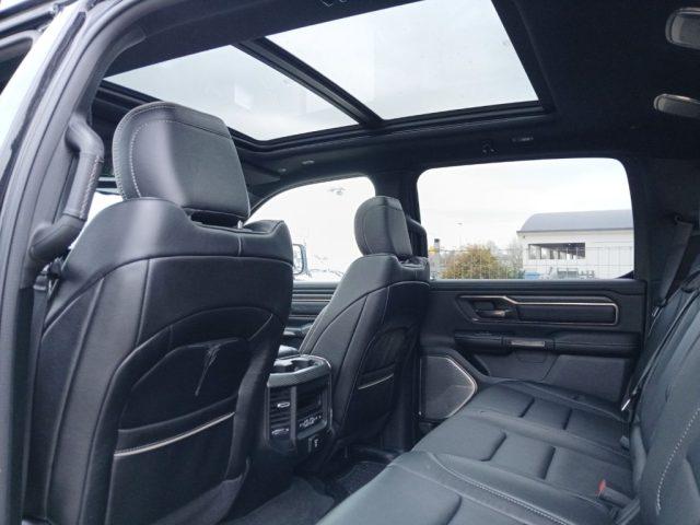 DODGE RAM 1500 5.7 GPL V8 Limited Night N1