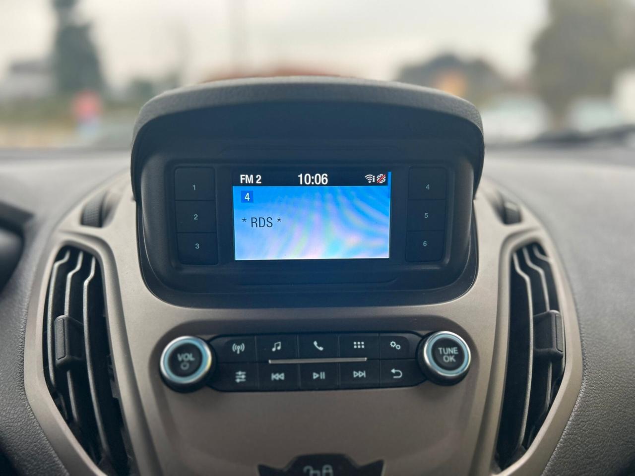 Ford Tourneo Courier 1.0 EcoBoost 100 CV S&S Sport