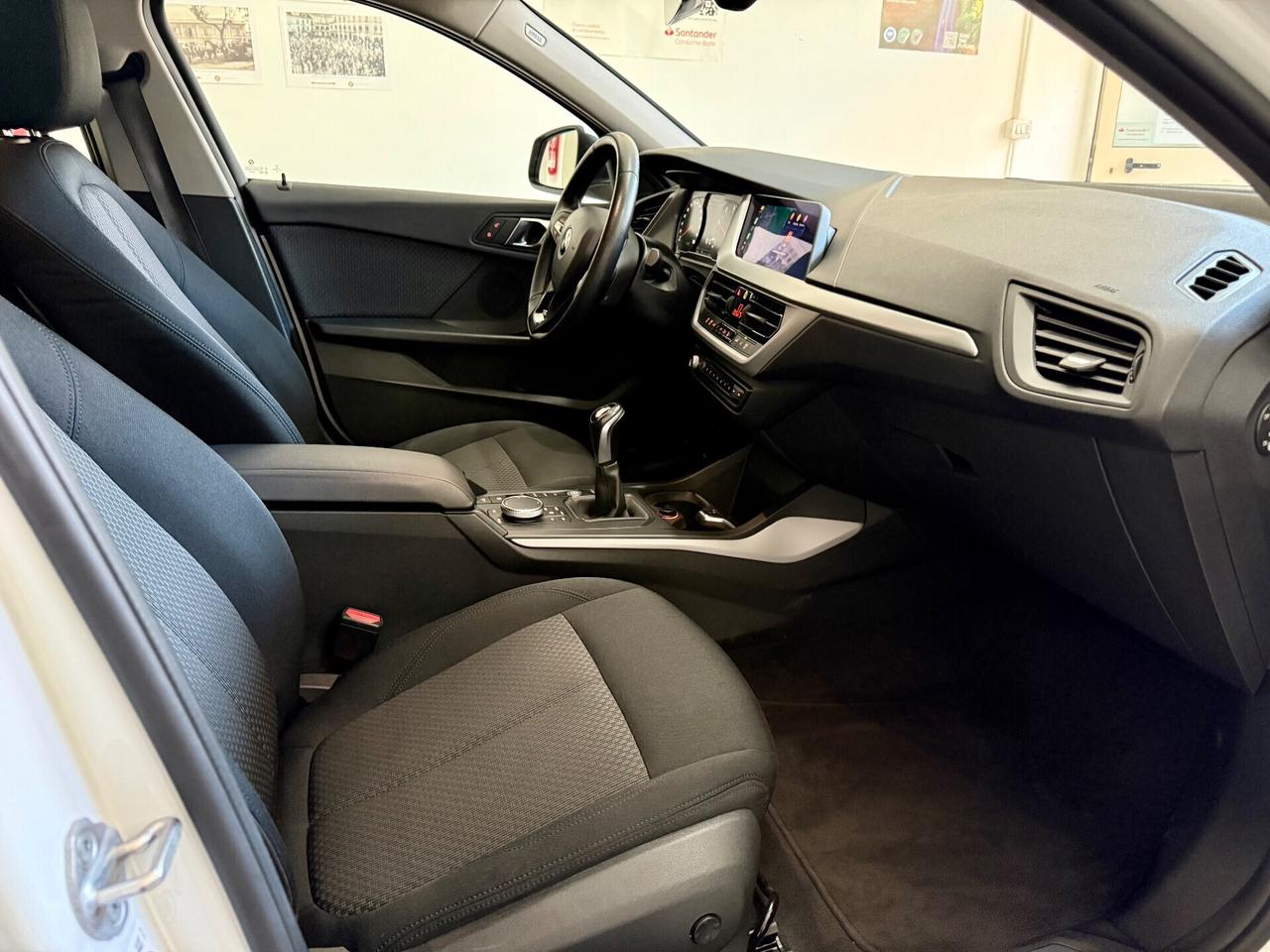 Bmw 116d Advantage 2021