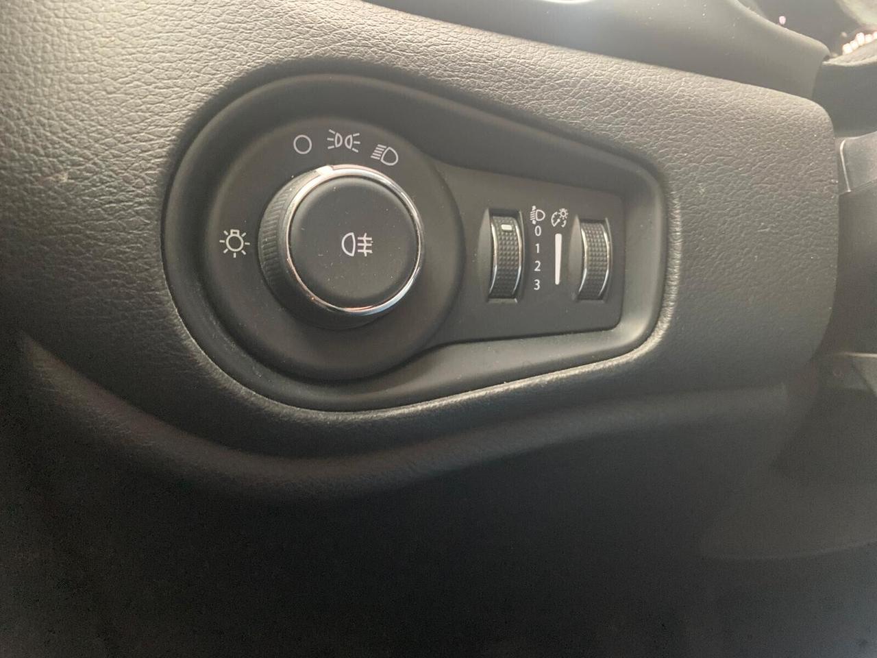 Jeep Renegade 1.6 E-TorQ EVO Sport Unicoprop. Neopat.