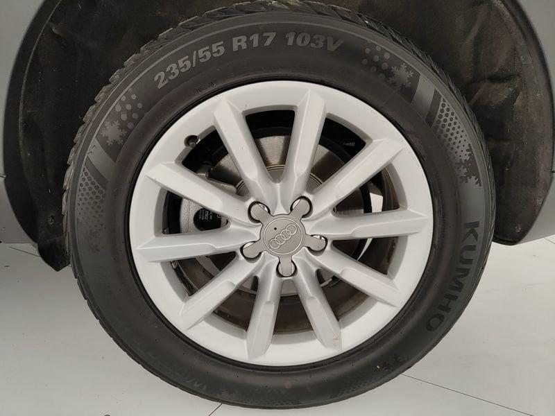 Audi Q3 2.0 TDI 120 CV Business