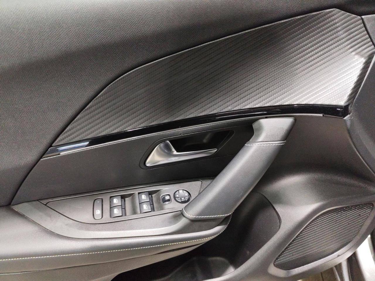 Peugeot 2008 1.5 bluehdi GT Pack 130cv