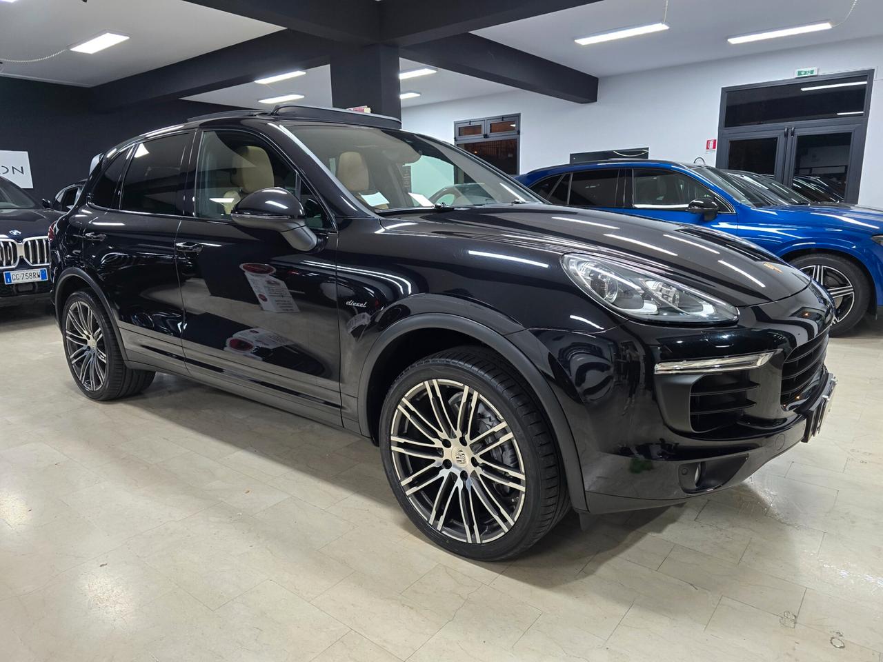 Porsche Cayenne 3.0 Diesel Platinum Edition (Extra Full)