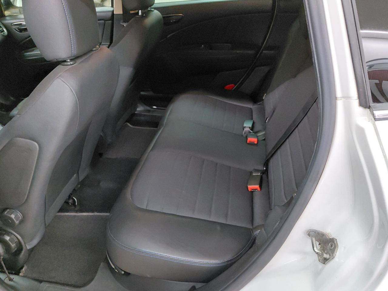 Lancia Delta 1.6 MJT DPF S MOMO DESIGN 2013