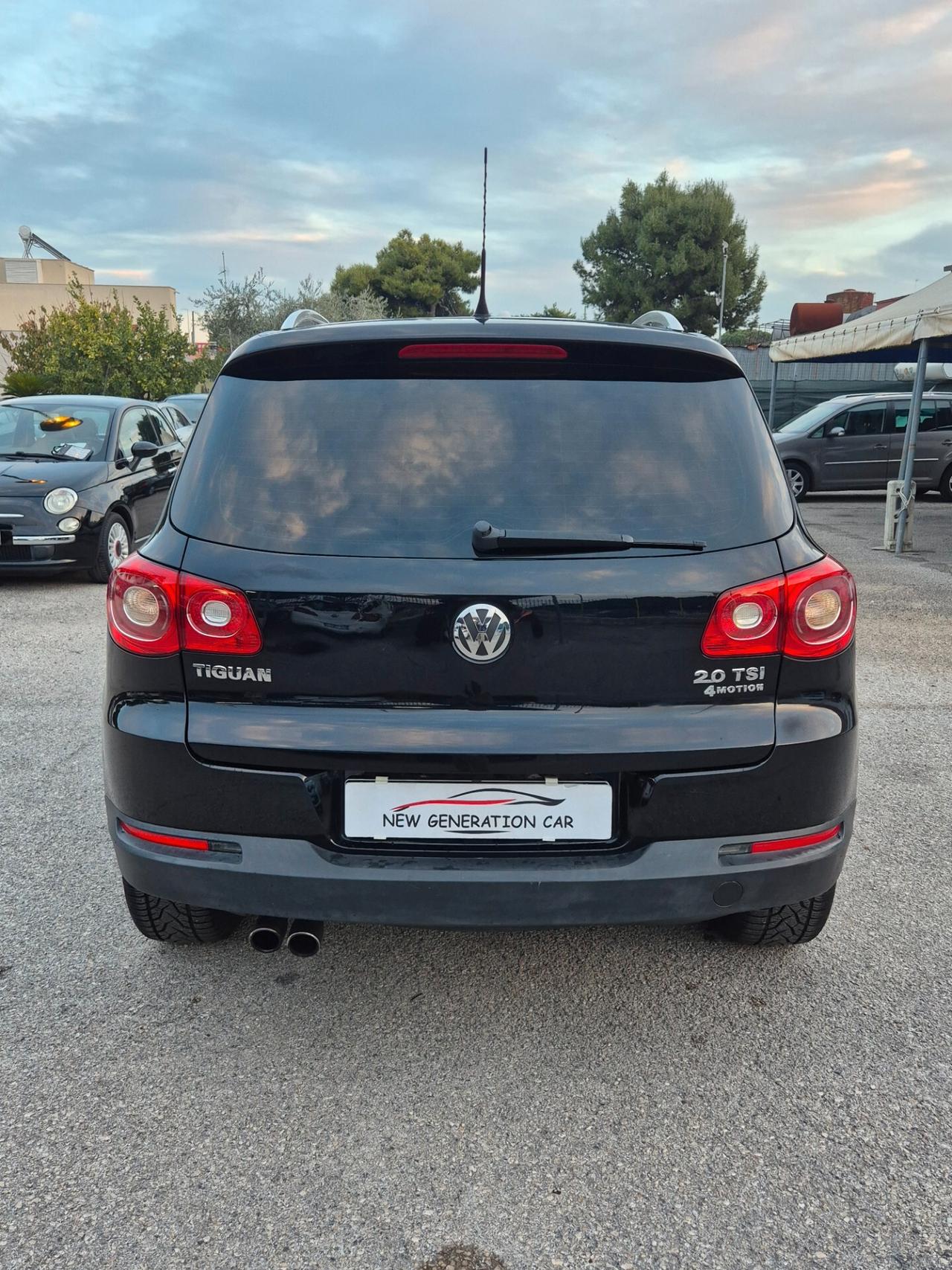 Volkswagen Tiguan 2.0 TSI 4MOTION DSG R-Line