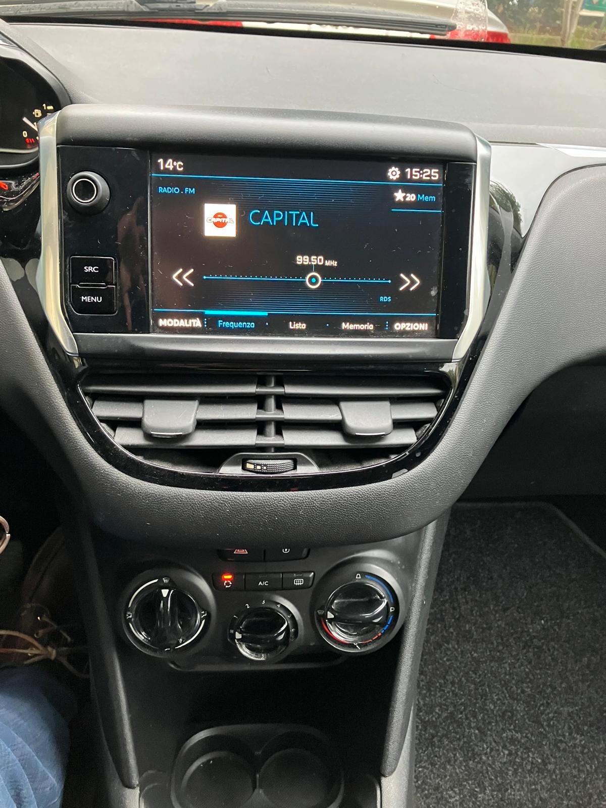 Peugeot 208 1.6HDi 75 5 porte Allure unipro