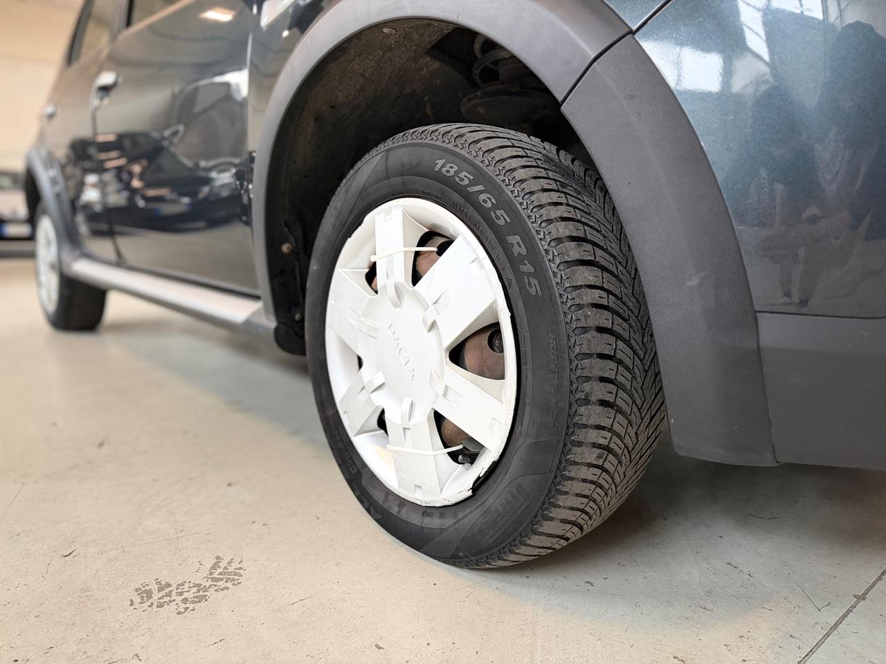 Dacia Sandero Stepway 1.6 8V GPL 85CV NEOPATENTATI