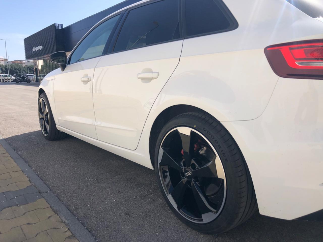 Audi A3 Sportback 1.6 Tdi 116cv Ambition S-Line