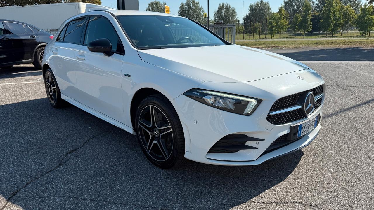 Mercedes-benz A 250 e Automatic EQ-Power Sport