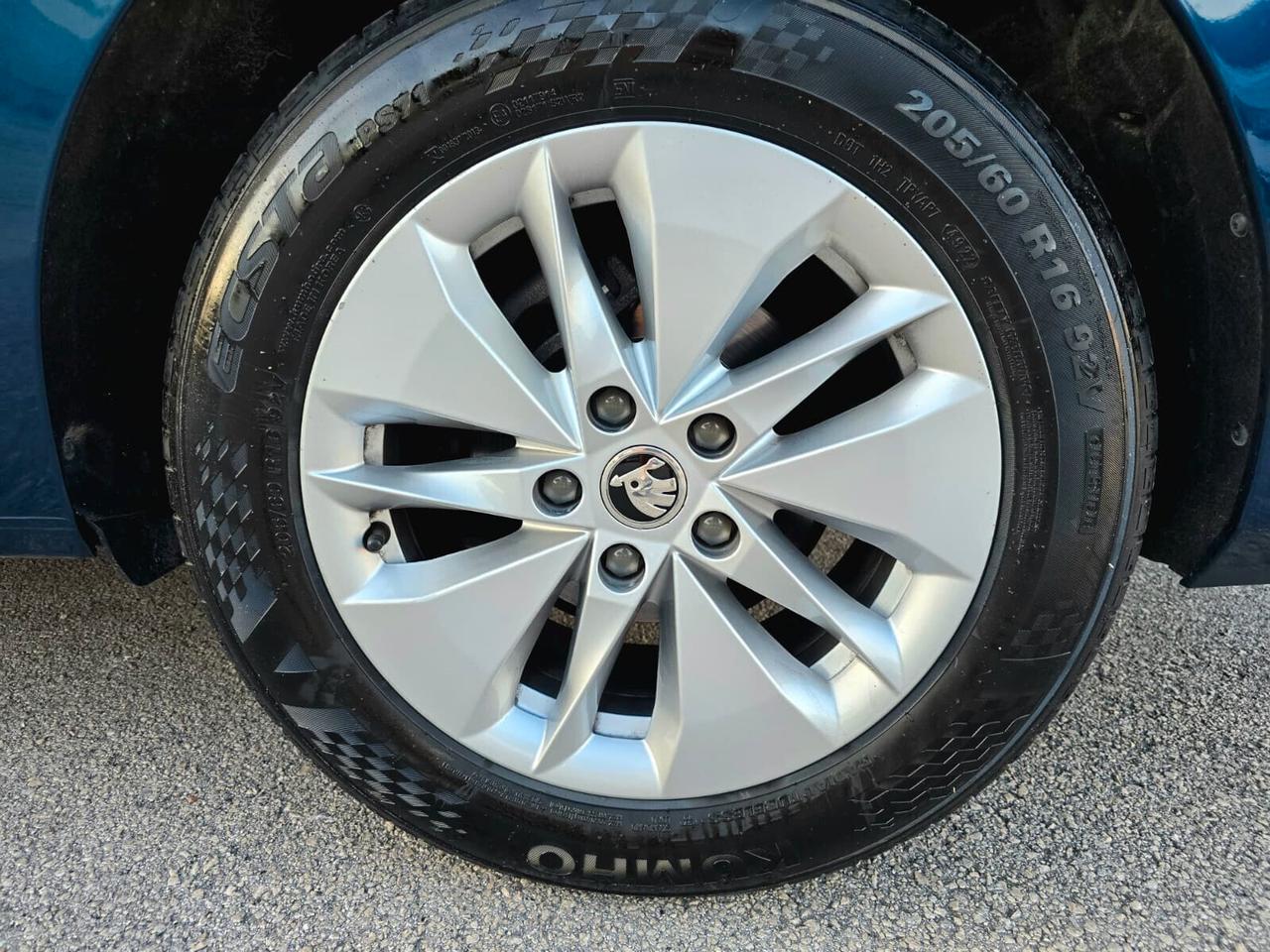 Skoda Octavia 2.0 TDI EVO SCR DSG Wagon Ambition