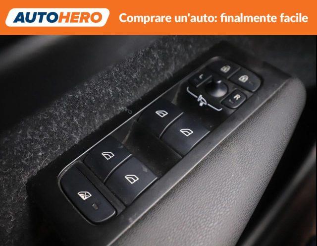 VOLVO XC40 T5 Recharge Plug-in Hybrid R-design