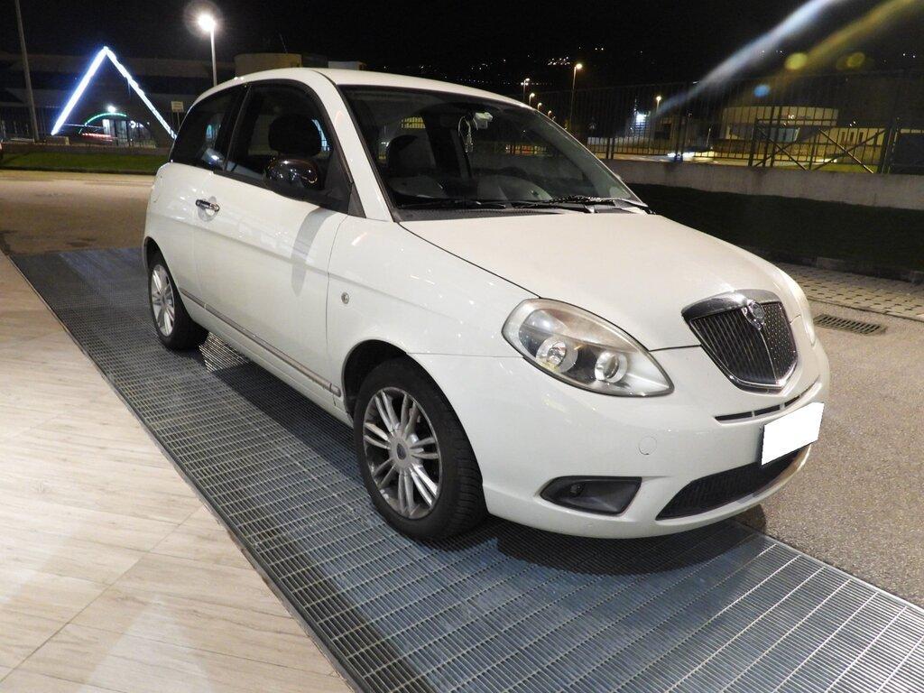 Lancia Ypsilon 3 Porte 1.2 Unyca