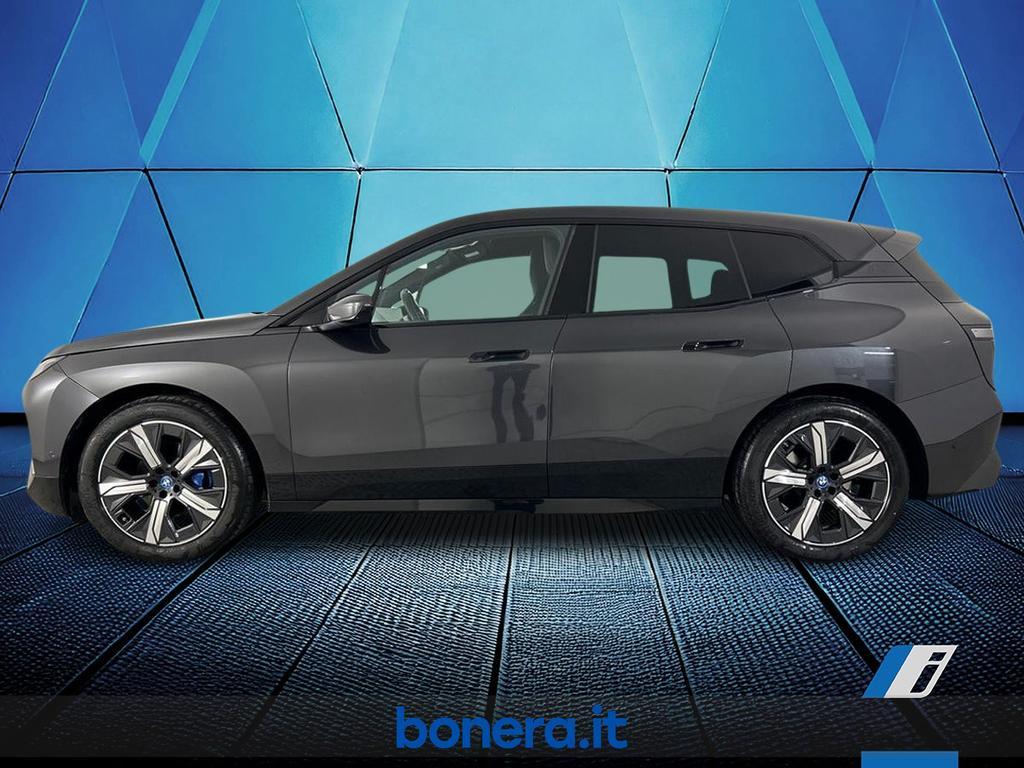 BMW iX 50 pacchetto sportivo xDrive