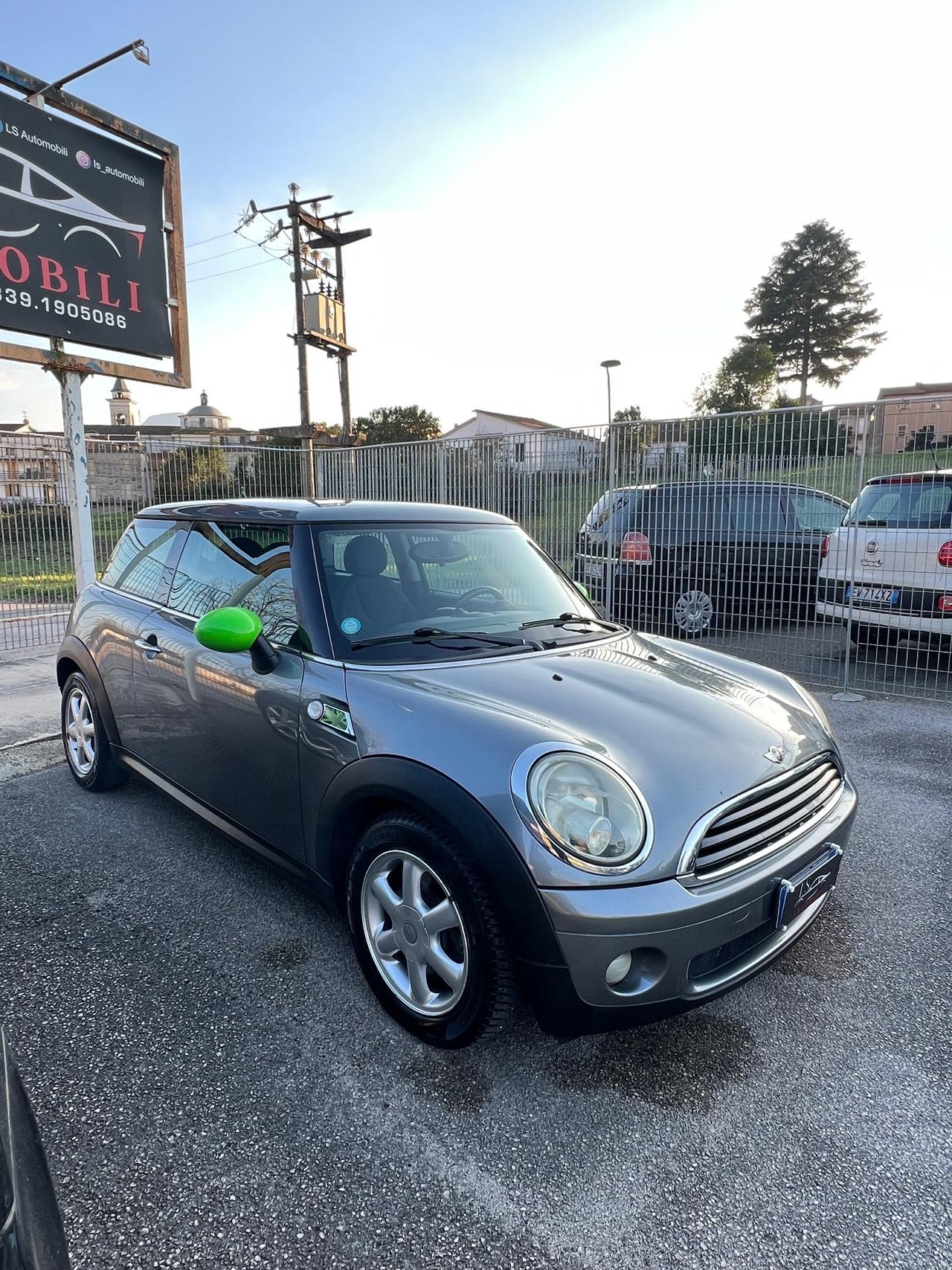 Mini 1.4 16V One neopatentati