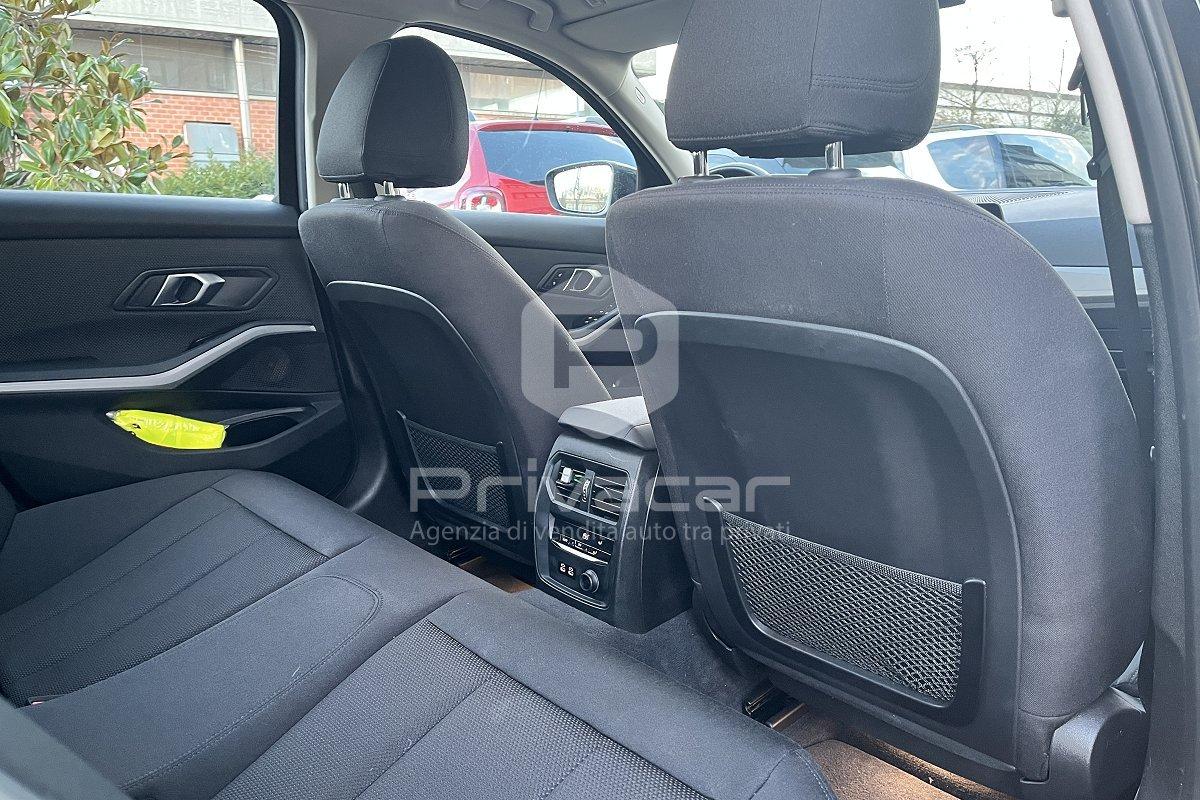 BMW 318d Touring Business Advantage aut.