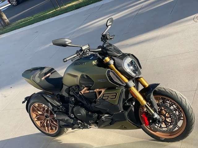 Ducati Diavel 1260 LAMBORGHINI SERIE LIMITATA N. 64/630