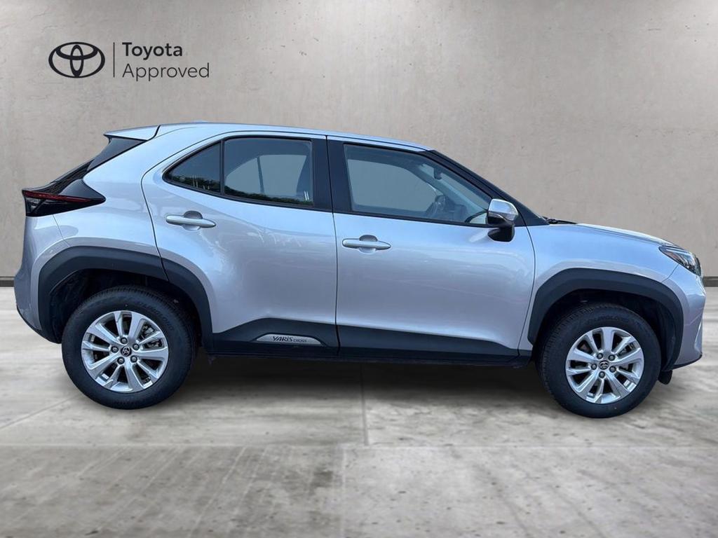 Toyota Yaris Cross 1.5h Active fwd 116cv e-cvt