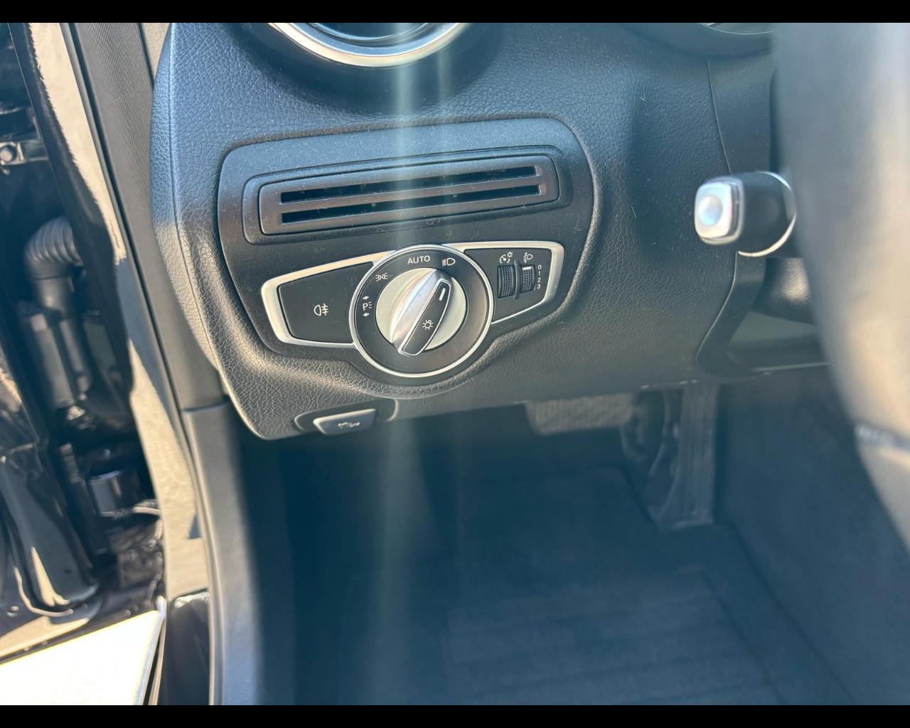Mercedes-Benz Classe C-W205 2014 Berlina - C 180 d (bt) Sport auto
