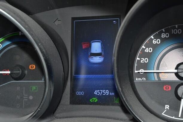 TOYOTA AURIS 1,8 hybrid e-CVT