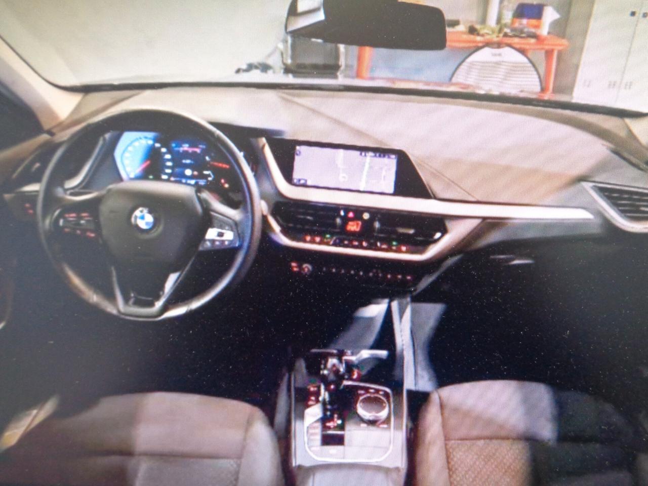 Bmw 118 118d 5p. Business Advantage