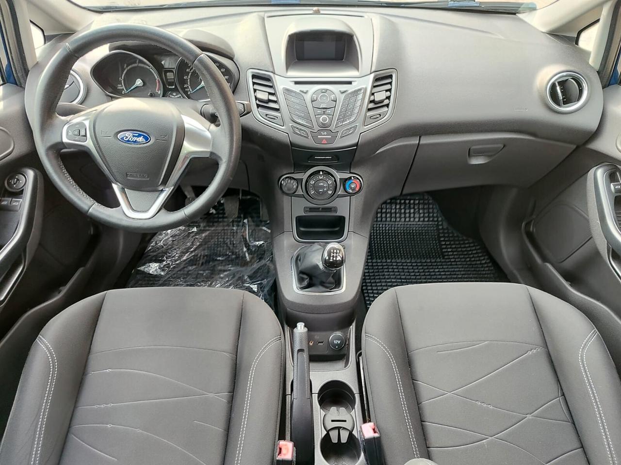Ford Fiesta 1.5 TDCi 75CV Business!!
