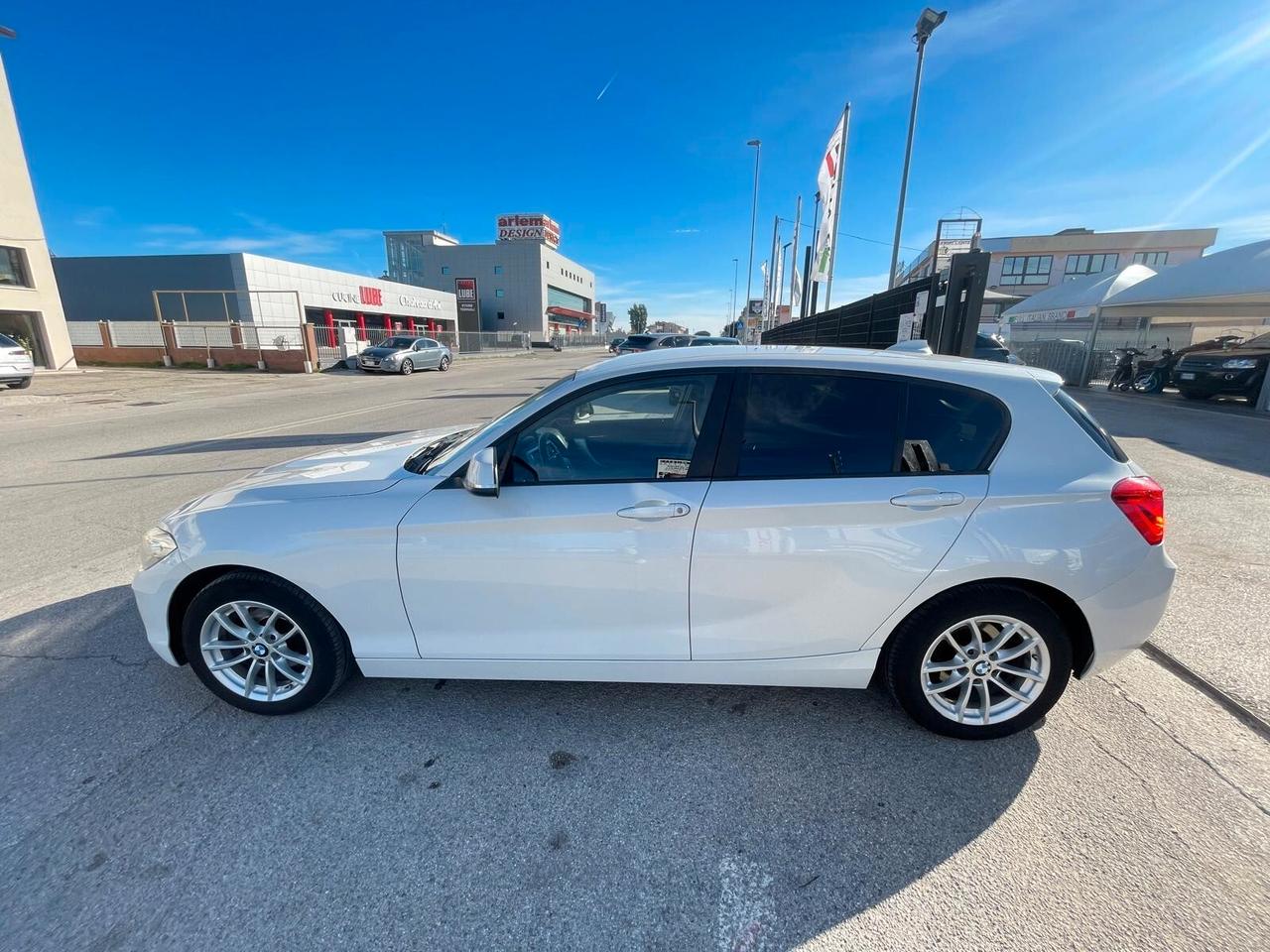 Bmw 116 116d 5p. Advantage