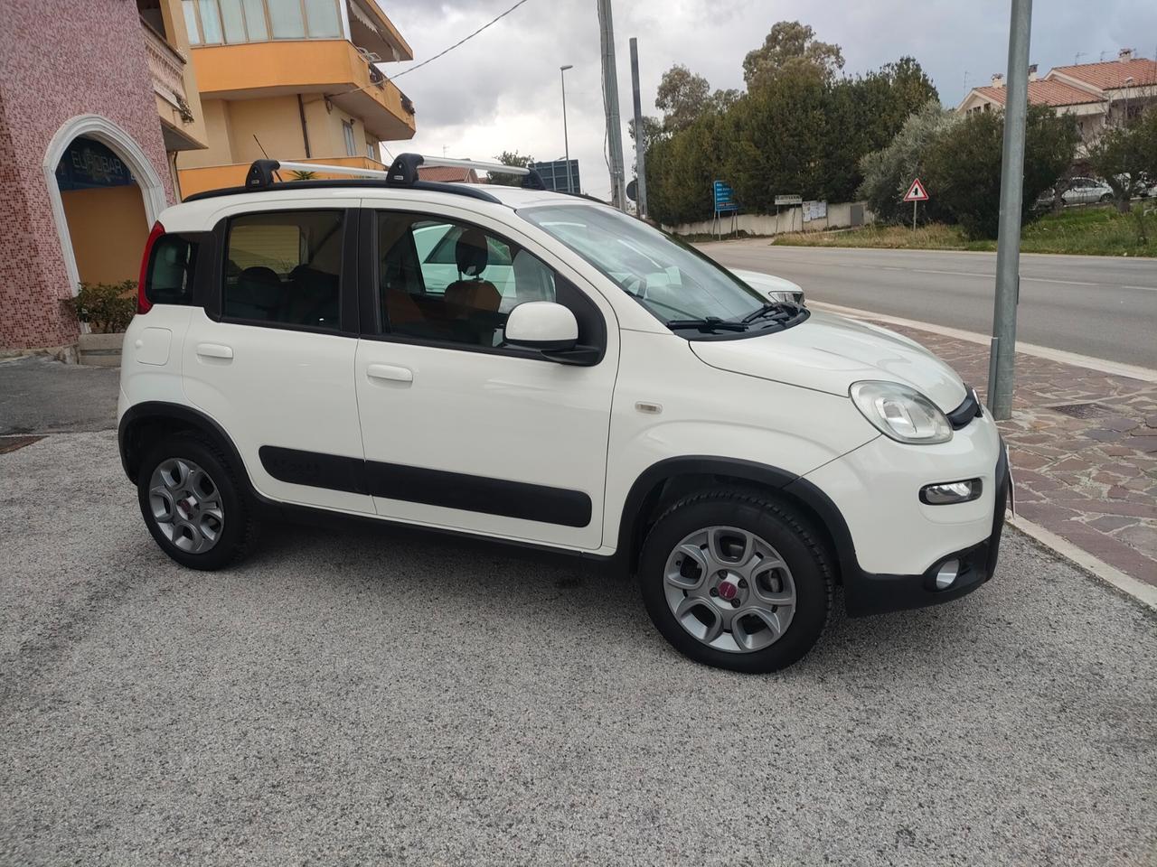 Fiat Panda 1.3 MJT 16V DPF 4x4 Climbing