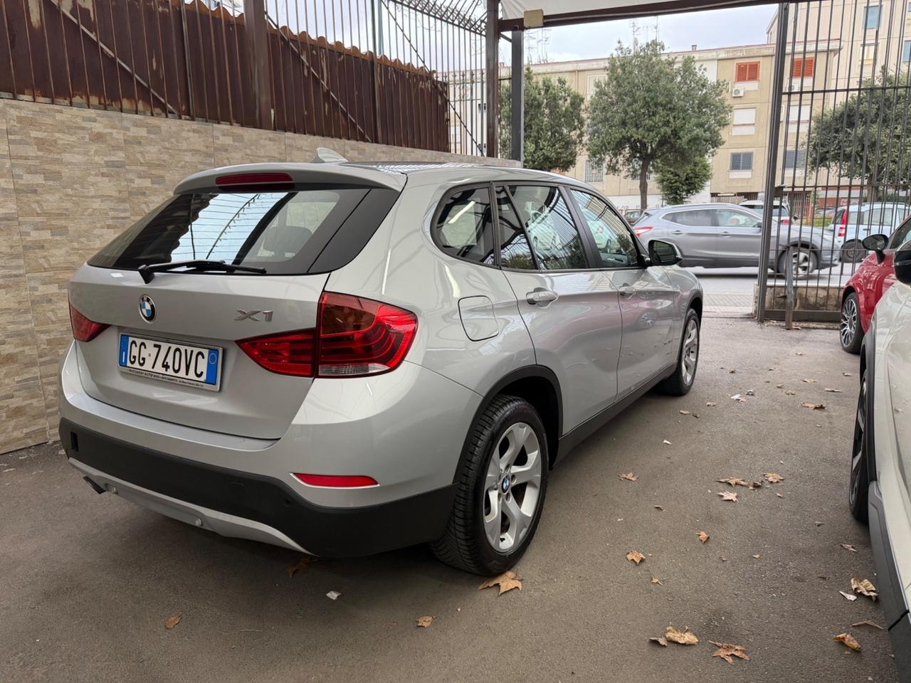 Bmw X1 2014 solo 80000 km