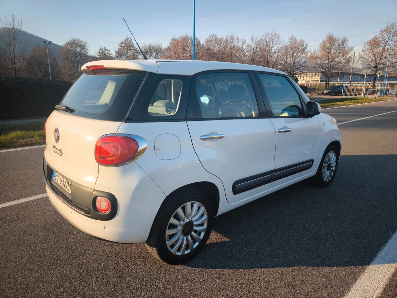 FIAT 500L 1,4 BENZ-95CV-LOUNGE-EURO 6-OK NEOPATENTATI