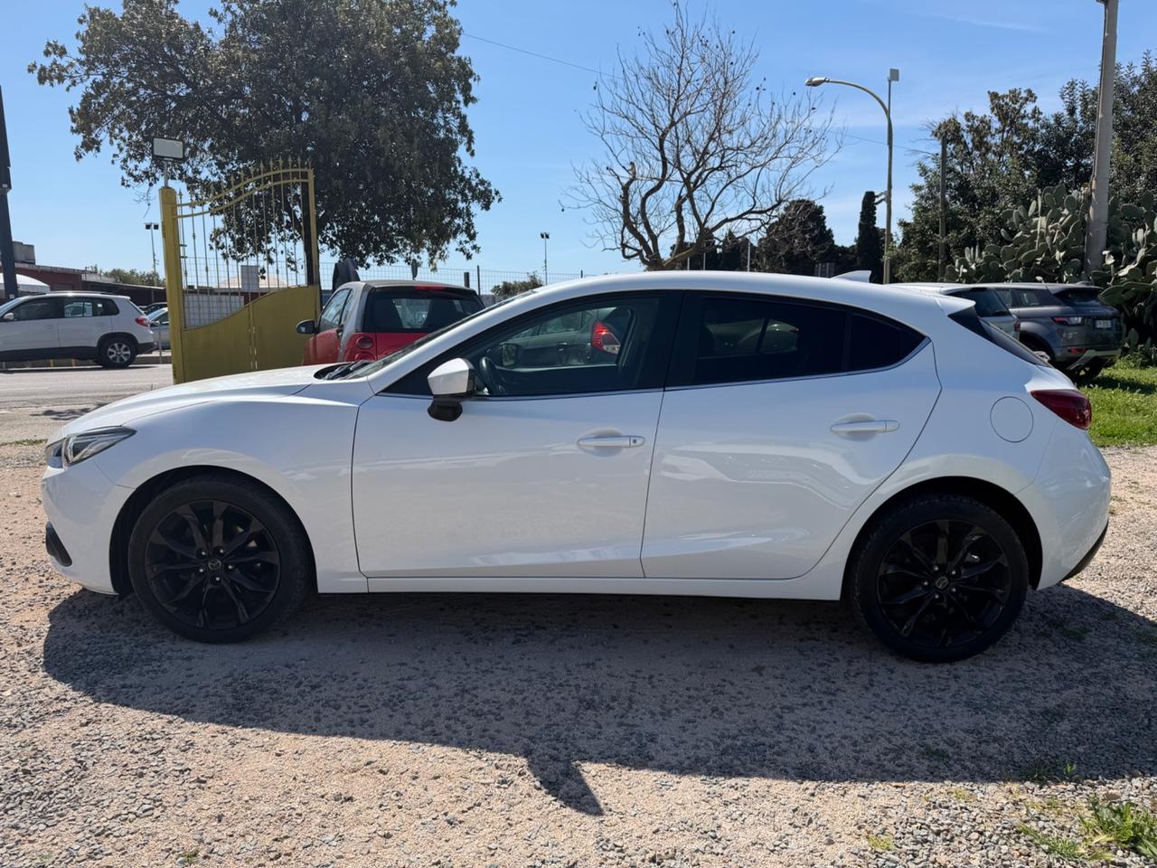 Mazda3 1.5 Skyactiv-D Exceed 2016