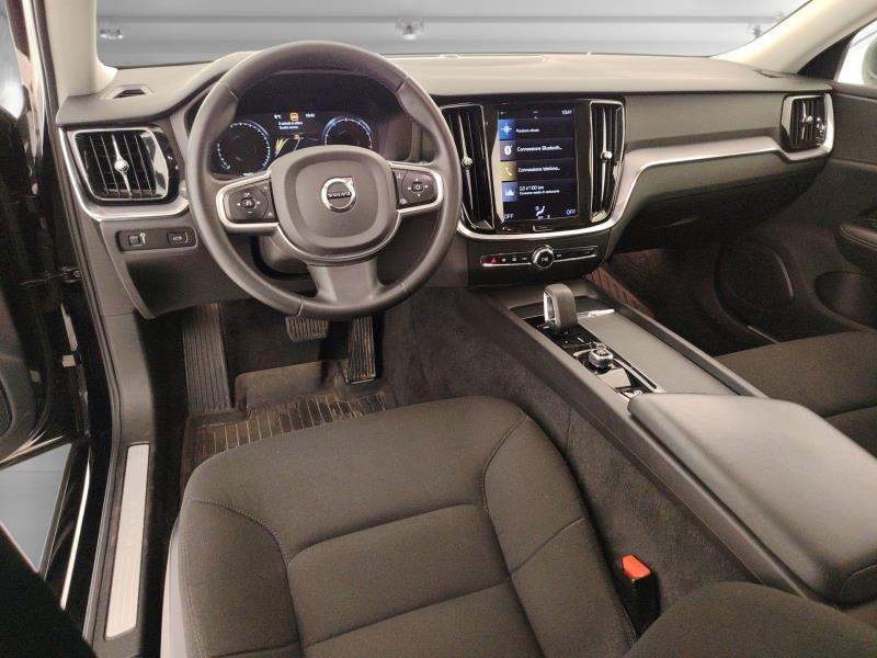 Volvo V60 2.0 B3 Momentum Business automatico