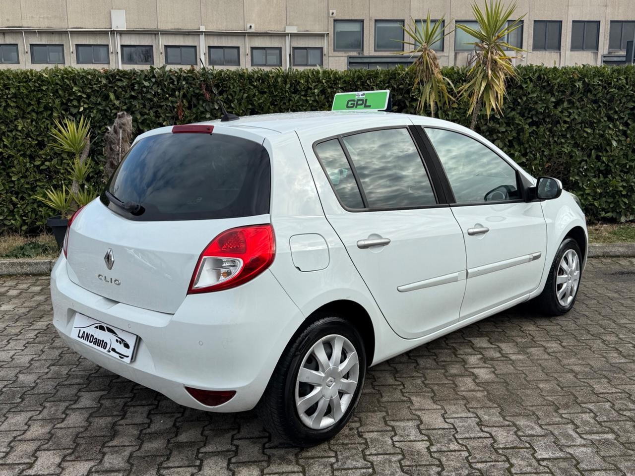 Renault Clio 1.2 5 porte GPL 2010