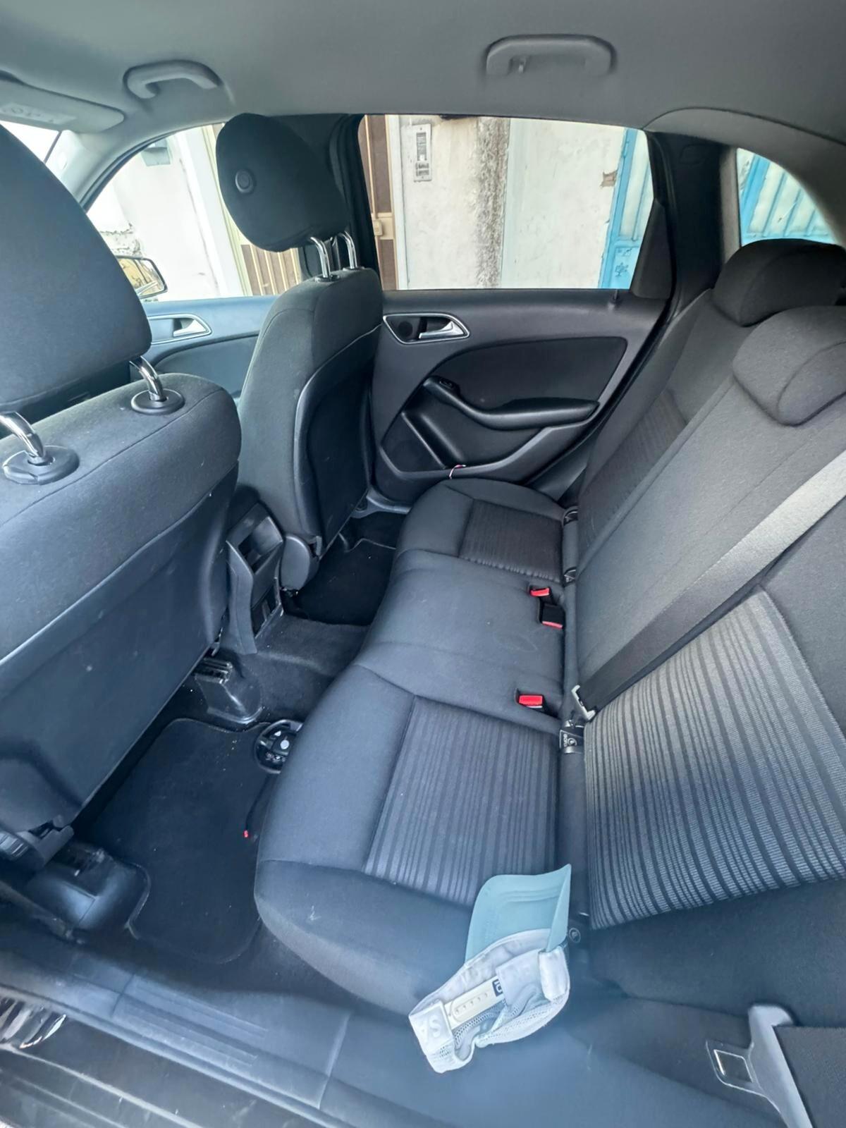 Mercedes-benz B 220 200 CDI Premium