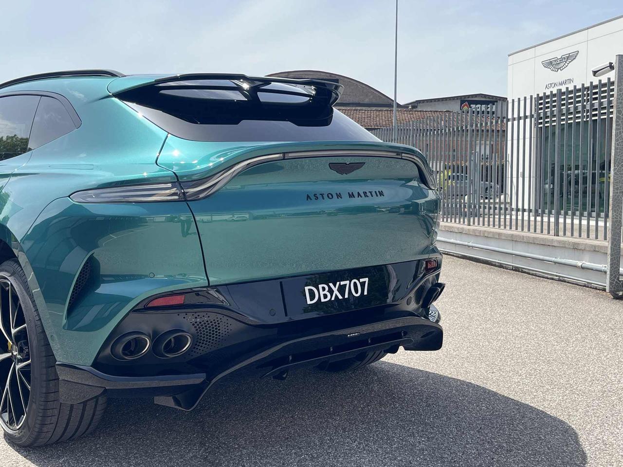 ASTON MARTIN DBX707 4.0 auto