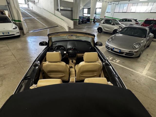 VOLKSWAGEN New Beetle 1.6 Cabrio